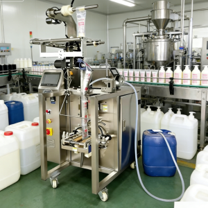 Fully automatic liquid packaging machine